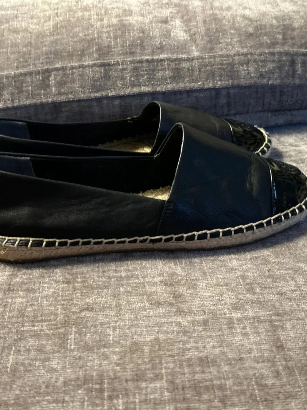 Tory Burch ~ Black Benton Espadrilles ~ 7.5 ~ Logo ~ Two Tone